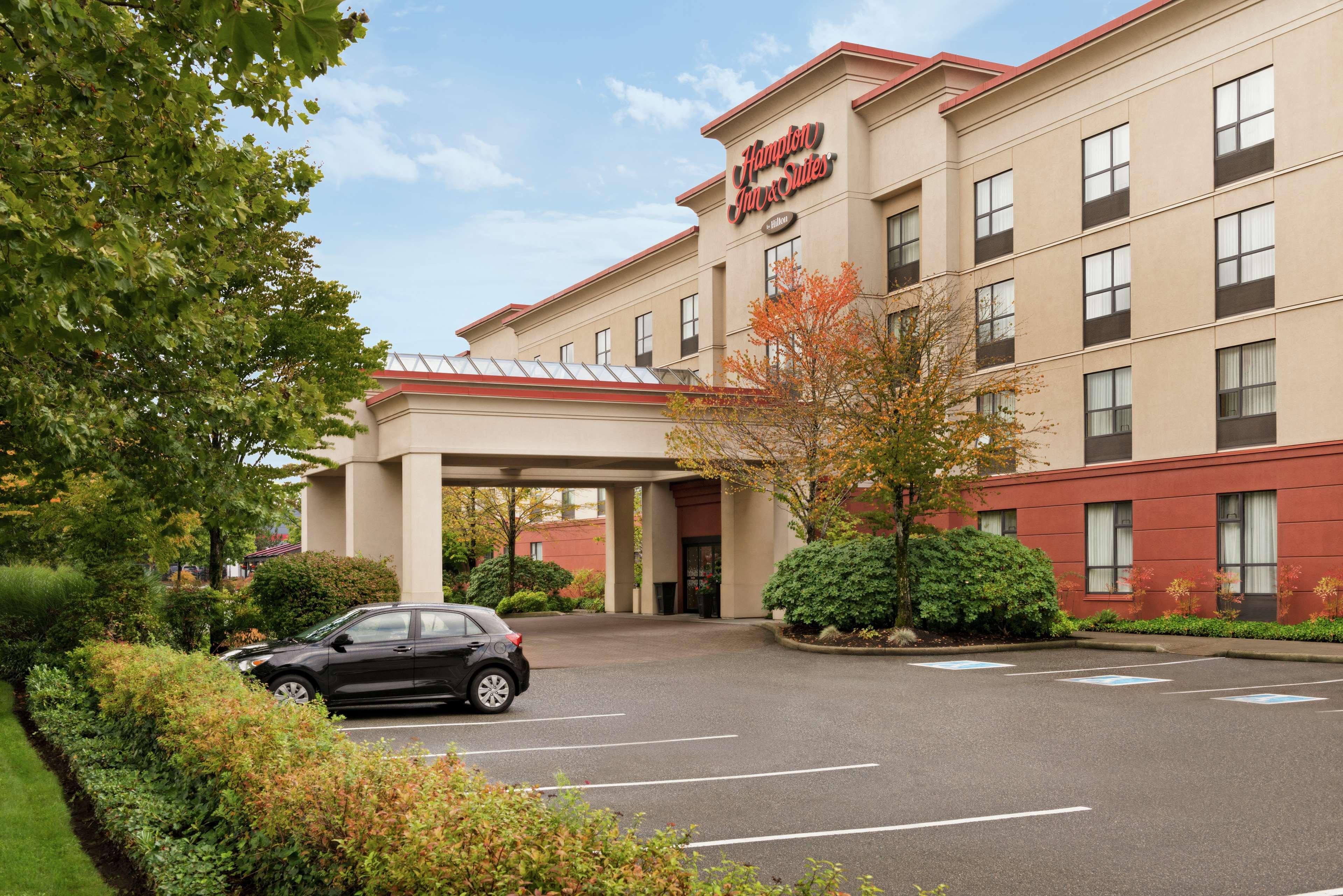 Hampton Inn & Suites By Hilton Langley-Surrey Екстер'єр фото