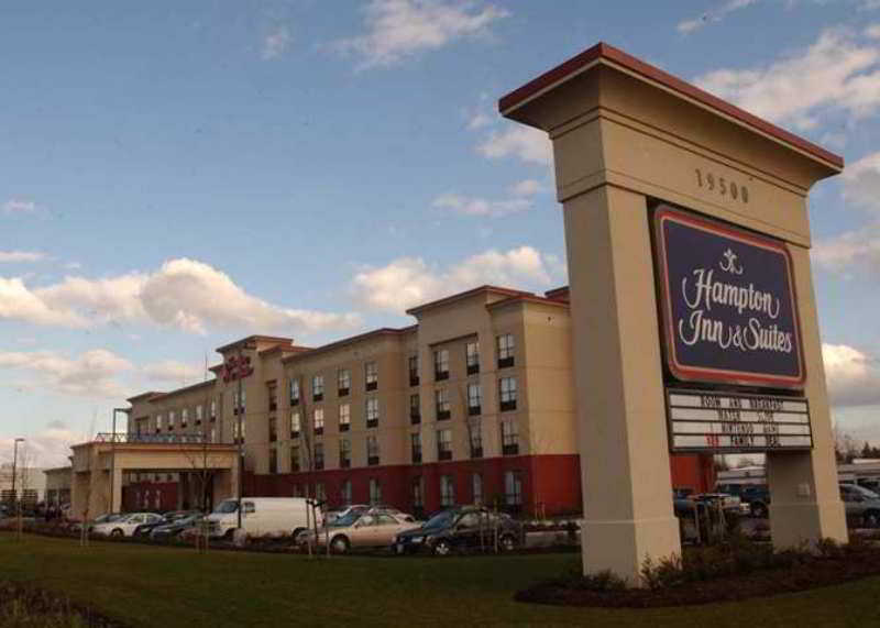 Hampton Inn & Suites By Hilton Langley-Surrey Екстер'єр фото